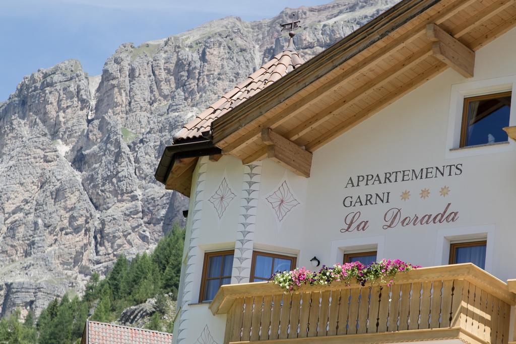 Garni La Dorada Aparthotel Colfosco Exterior photo
